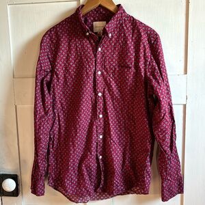 Mens American Eagle Casual Button Down Shirt Red Print Slim Fit Size Medium EUC